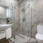 Imperial Palace 4*
