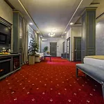 Imperial Palace 4*