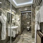 Imperial Palace 4*