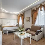 Imperial Palace 4* مينسك