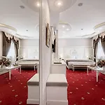 فندق Imperial Palace 4*