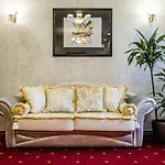 Imperial Palace 4* مينسك