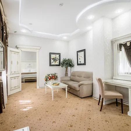 Imperial Palace Hotel