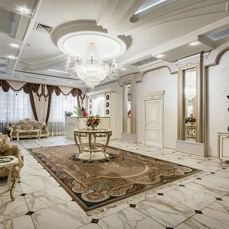 מלון Imperial Palace 4*