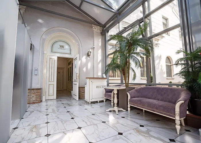 Hotel Imperial Palace