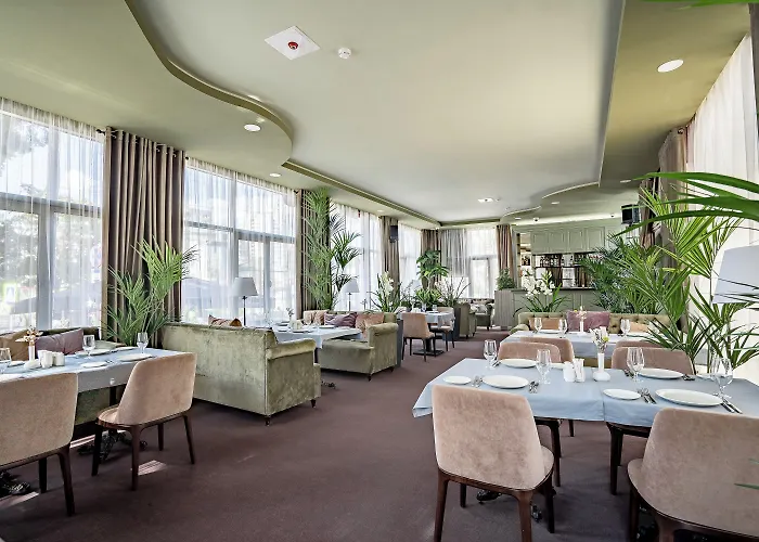 Imperial Palace Готель 4*