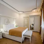Imperial Palace Hotel 4*
